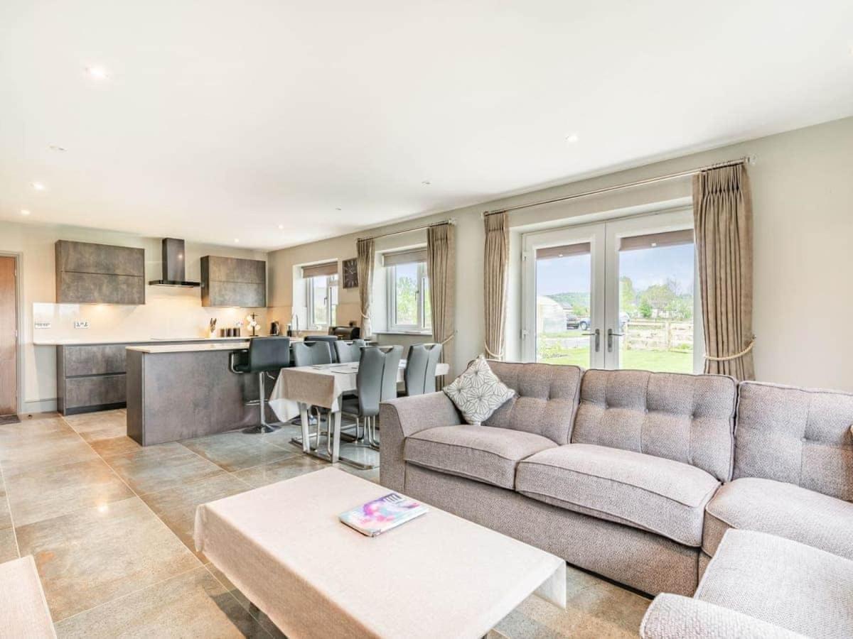 Mya Cottage Wilpshire エクステリア 写真