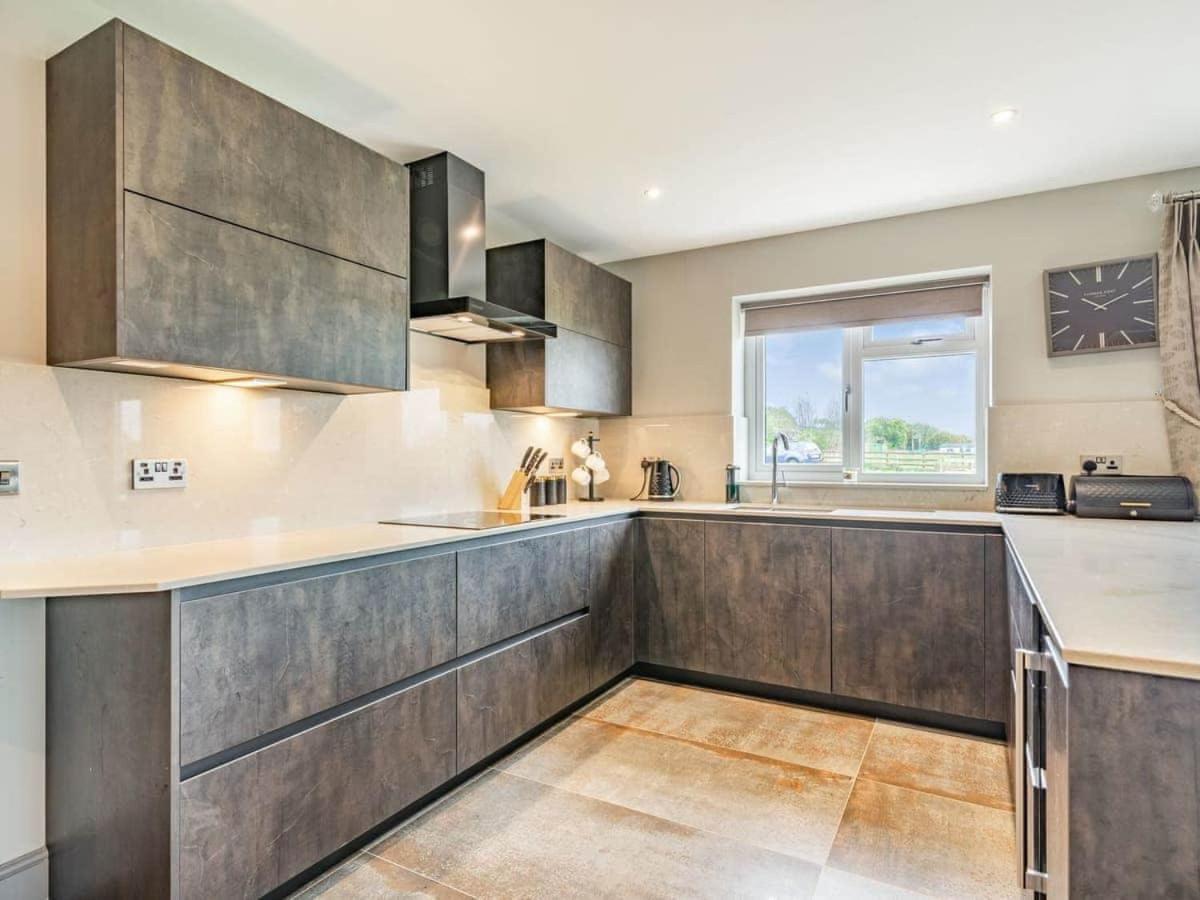 Mya Cottage Wilpshire エクステリア 写真